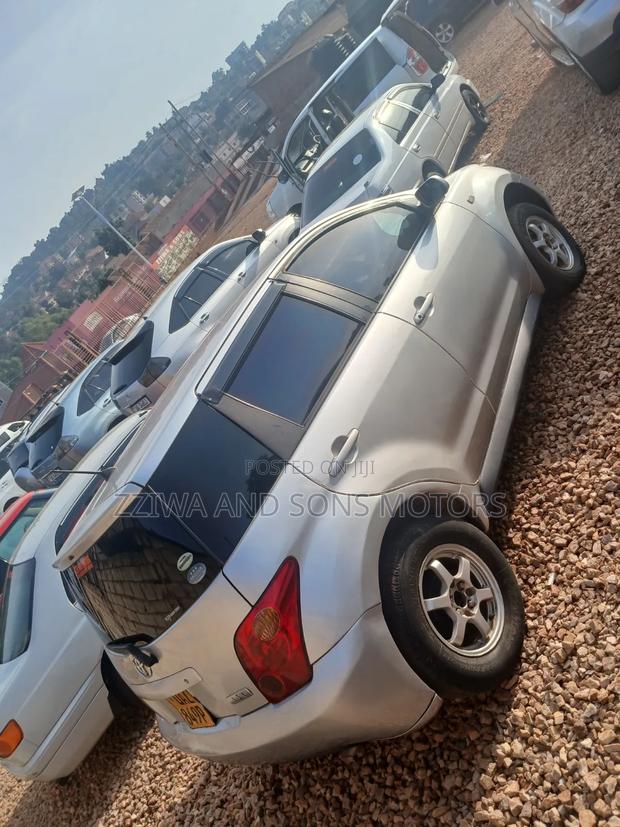 Toyota IST 2010 Silver