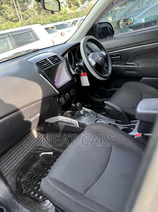 Mitsubishi RVR 2016 Silver