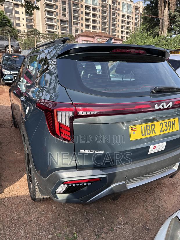 Kia Seltos 2024 Green