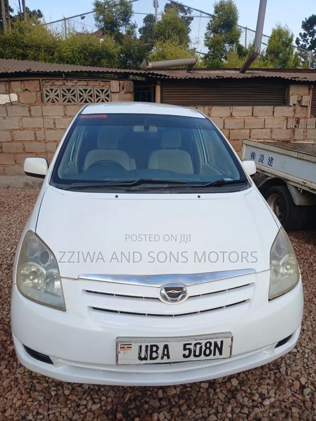 Toyota Corolla Spacio 2002 White