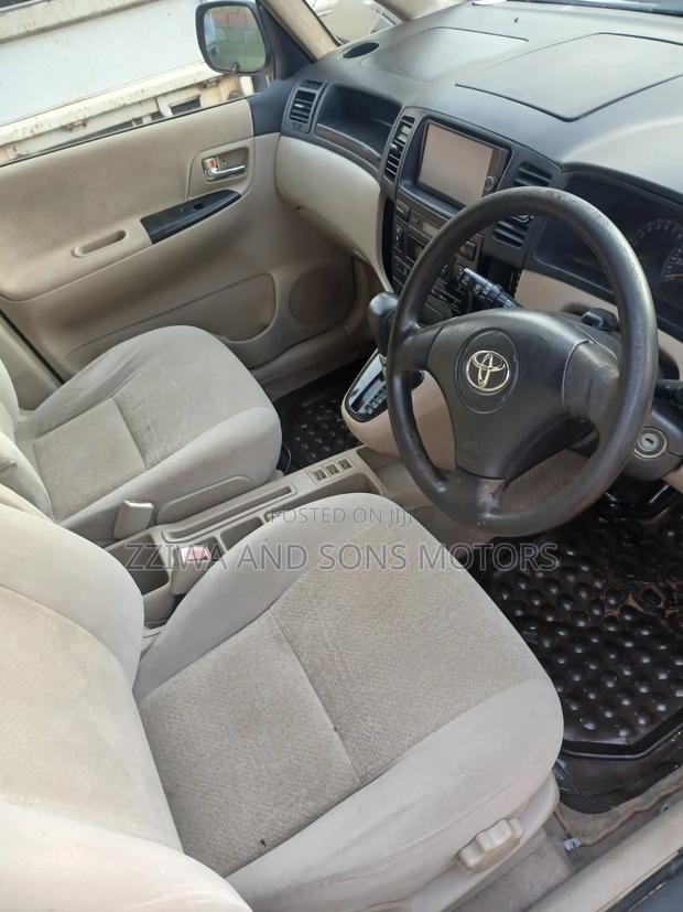 Toyota Corolla Spacio 2002 White