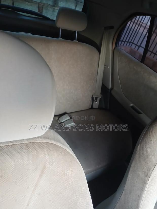 Toyota Vitz 2012 Blue