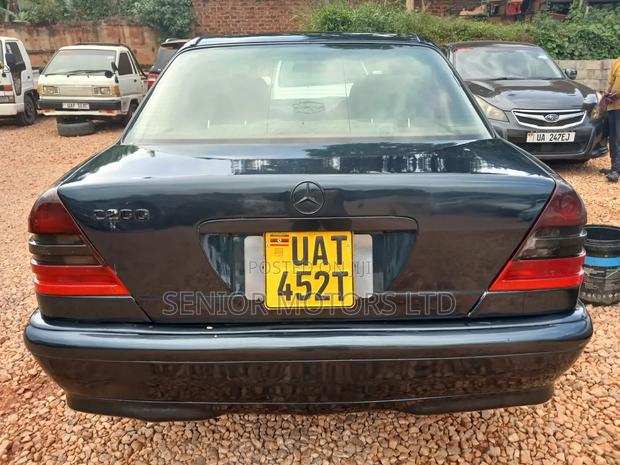Mercedes-Benz C200 2001 Blue