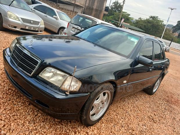 Mercedes-Benz C200 2001 Blue