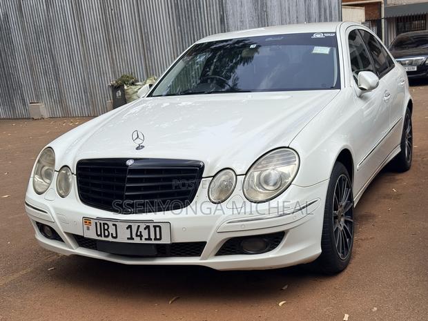Mercedes-Benz E320 2006 White