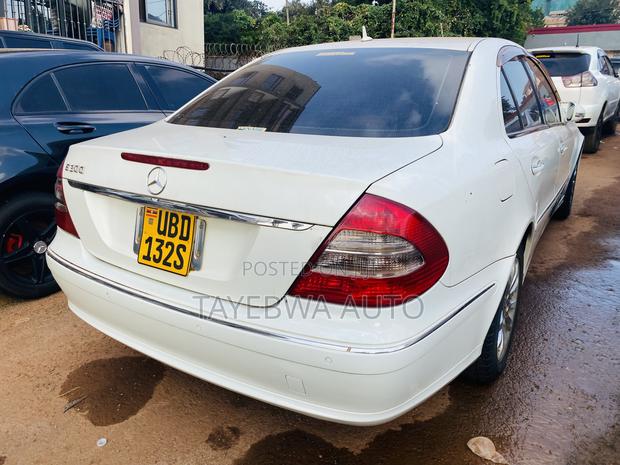 Mercedes-Benz E300 2004 White