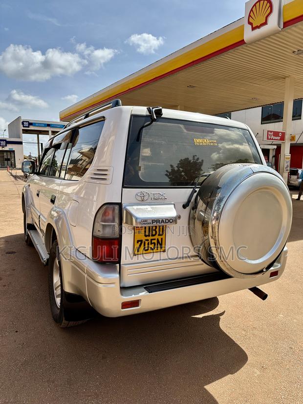 Toyota Land Cruiser Prado 2.7 16V 5dr 2000 White