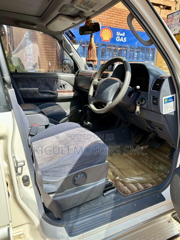 Toyota Land Cruiser Prado 2.7 16V 5dr 2000 White
