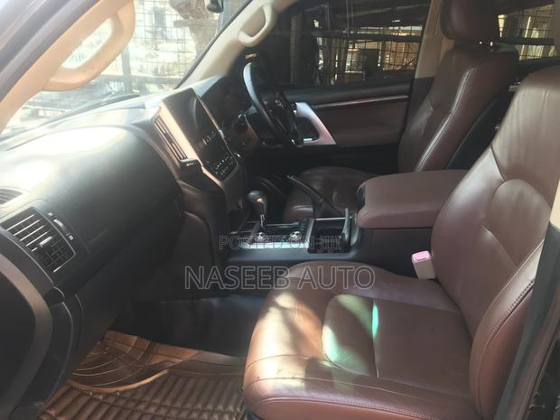 Toyota Land Cruiser Prado 2016 Black