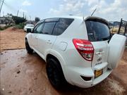 Toyota RAV4 2.5 Limited 4x4 2011 White for sale