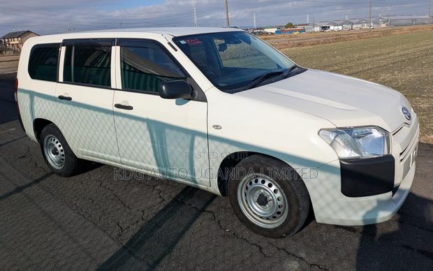 Toyota Probox 1.5 DX Comfort 2WD 2018 White