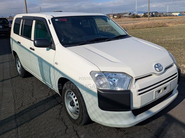 Toyota Probox 1.5 DX Comfort 2WD 2018 White