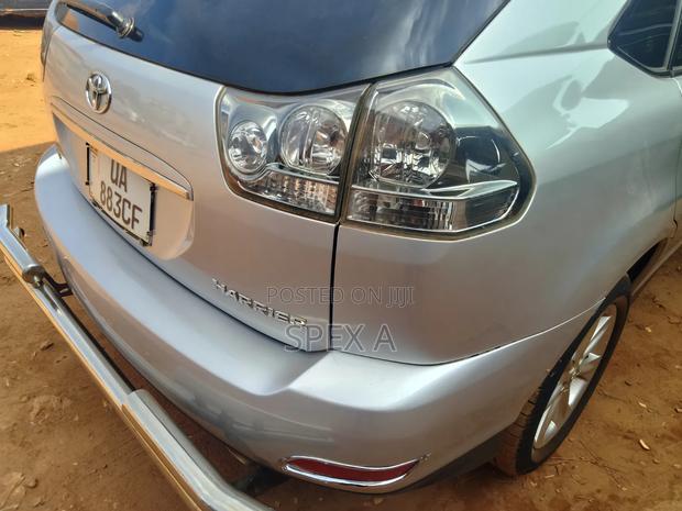 Toyota Harrier 2.4 4WD 2010 Silver