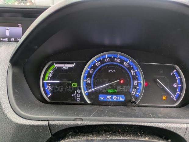 Toyota Noah 1.8 FWD Hybrid (7 seater) 2014 Burgundy