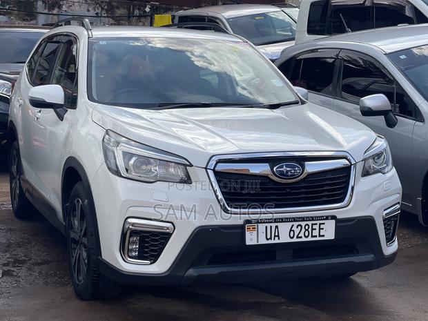 Subaru Forester 2018 White