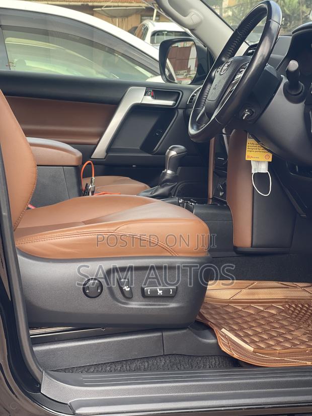 Toyota Land Cruiser Prado 2021 Black