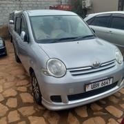 Toyota Sienta 2010 Silver for sale