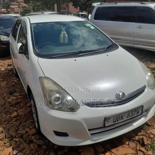 Toyota Wish 2010 White