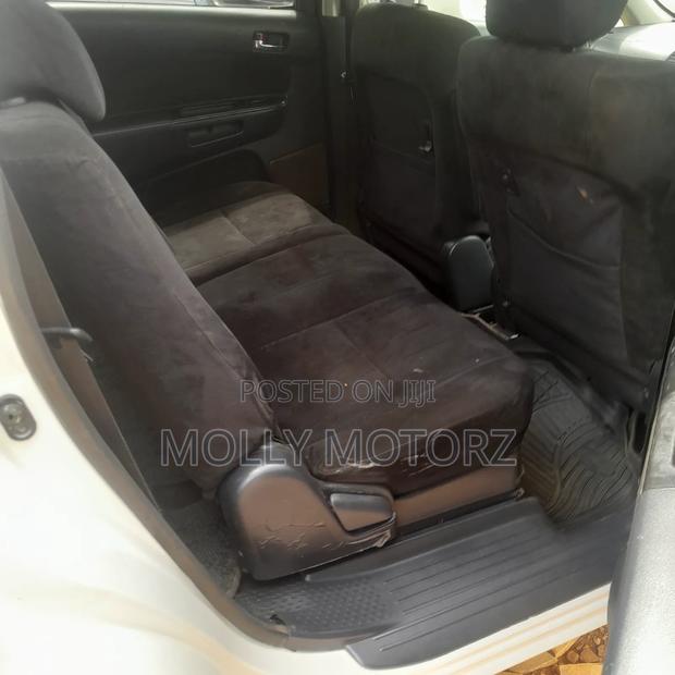 Toyota Wish 2010 White