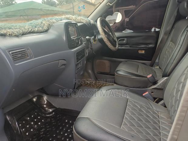 Toyota Noah 2002 Silver