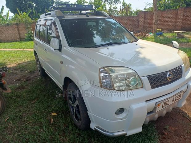 Nissan X-Trail 2010 White