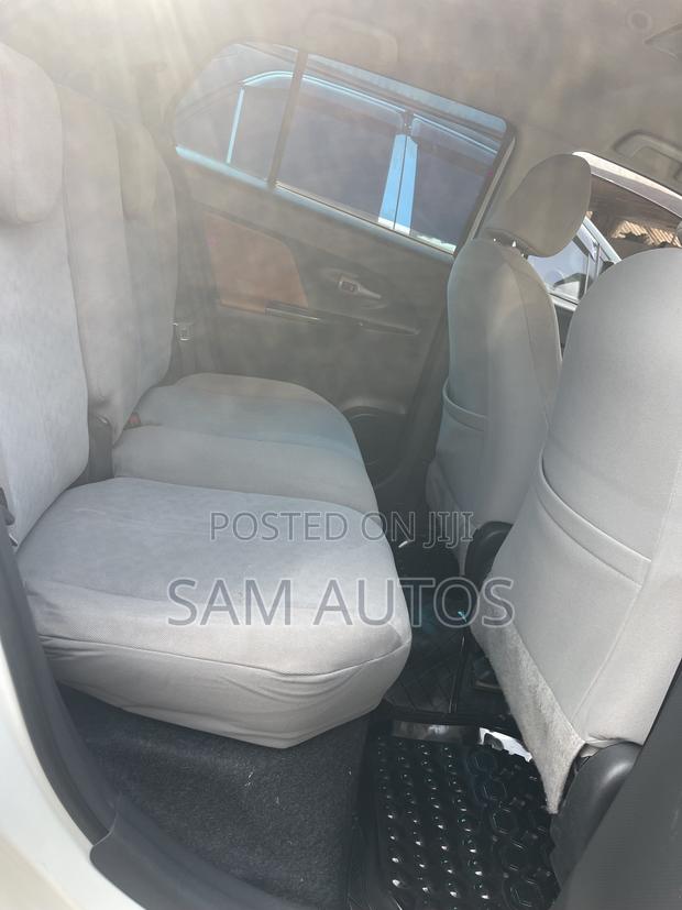 Toyota IST 2010 White