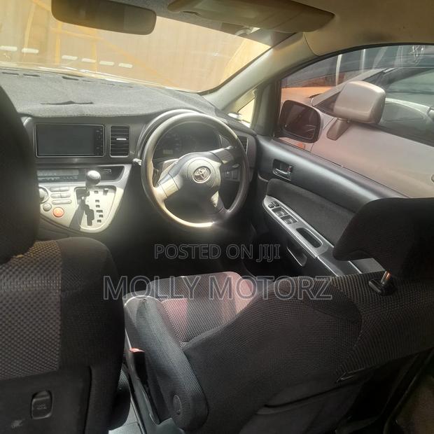 Toyota Wish 2008 Silver