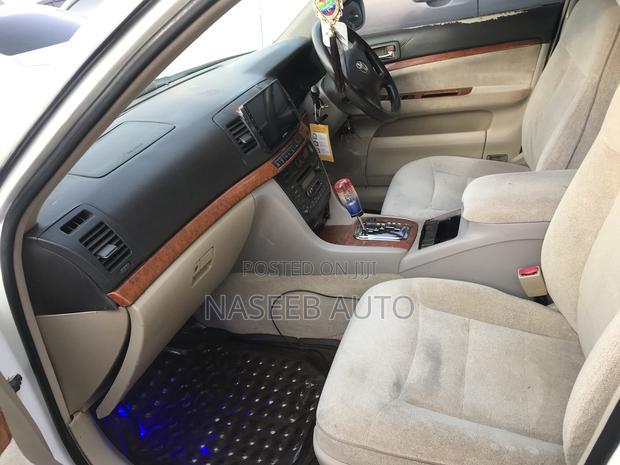 Toyota Mark II 2002 White