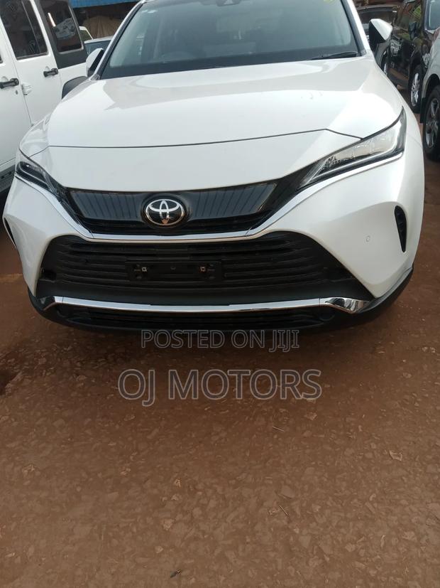 Toyota Harrier 2021 White