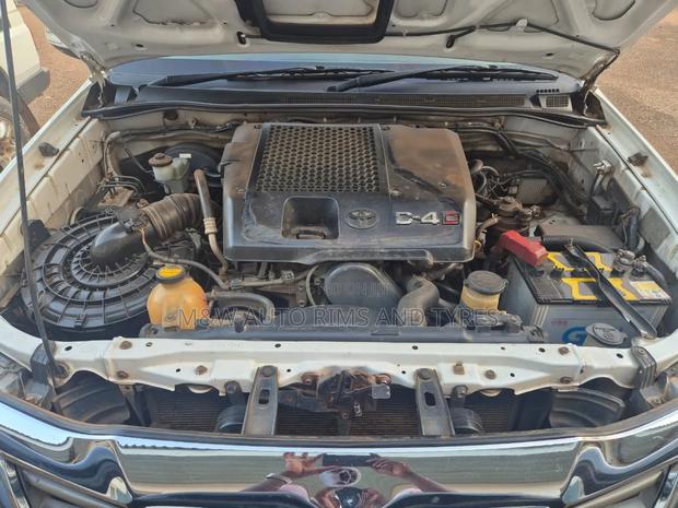 Nissan Navara 3.0 2009 Beige