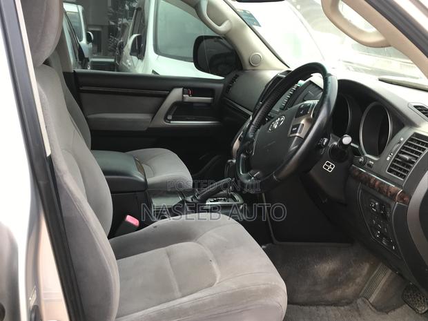 Toyota Land Cruiser Prado 2011 Silver