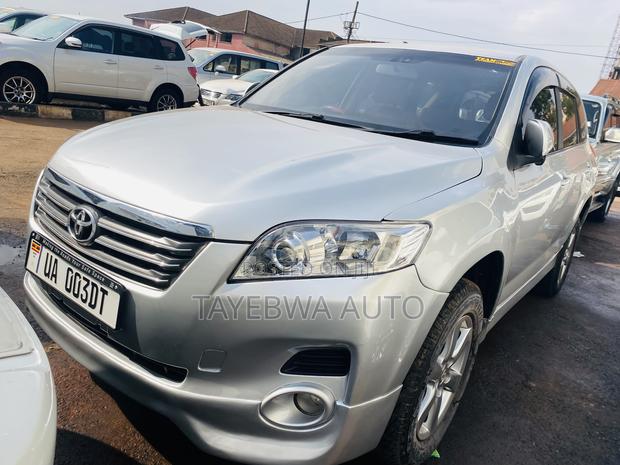 Toyota Vanguard 2008 Silver
