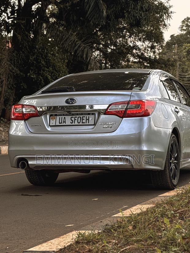 Subaru Legacy 2.5i Premium 4dr Sedan AWD (2.5L 4cyl CVT) 2015 Gray