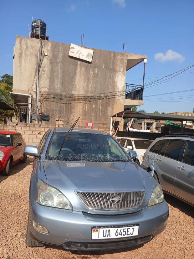 Toyota Harrier 2005 Blue