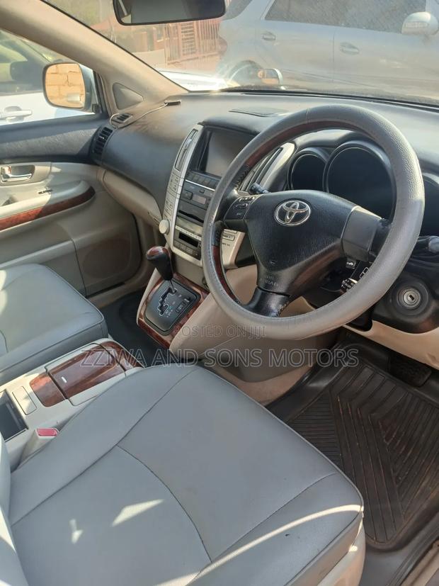 Toyota Harrier 2005 Blue
