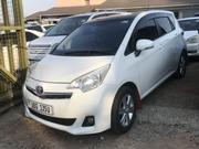 Toyota Ractis 2011 White for sale