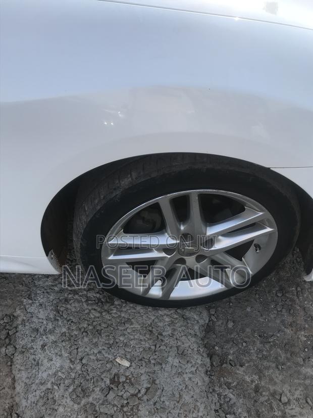 Toyota Crown Majesta 2014 White