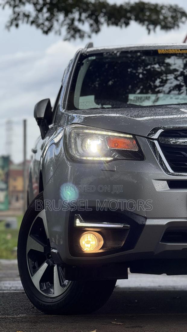 Subaru Forester 2.0XT Premium AWD 2017 Silver