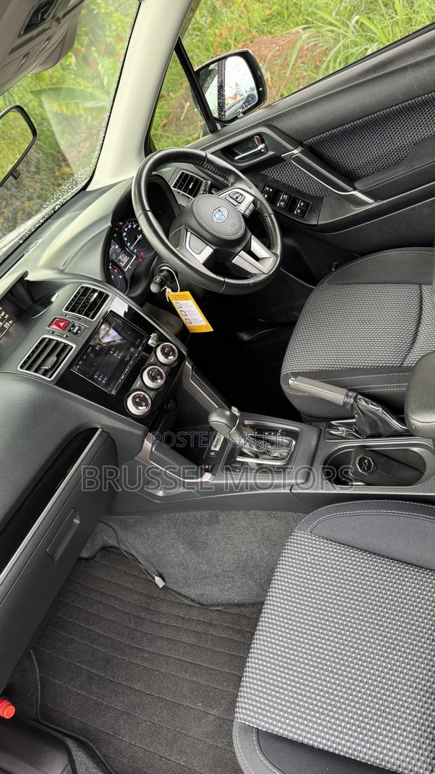 Subaru Forester 2.0XT Premium AWD 2017 Silver