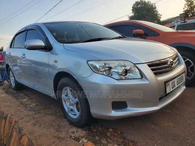 Toyota Axio 2010 Silver