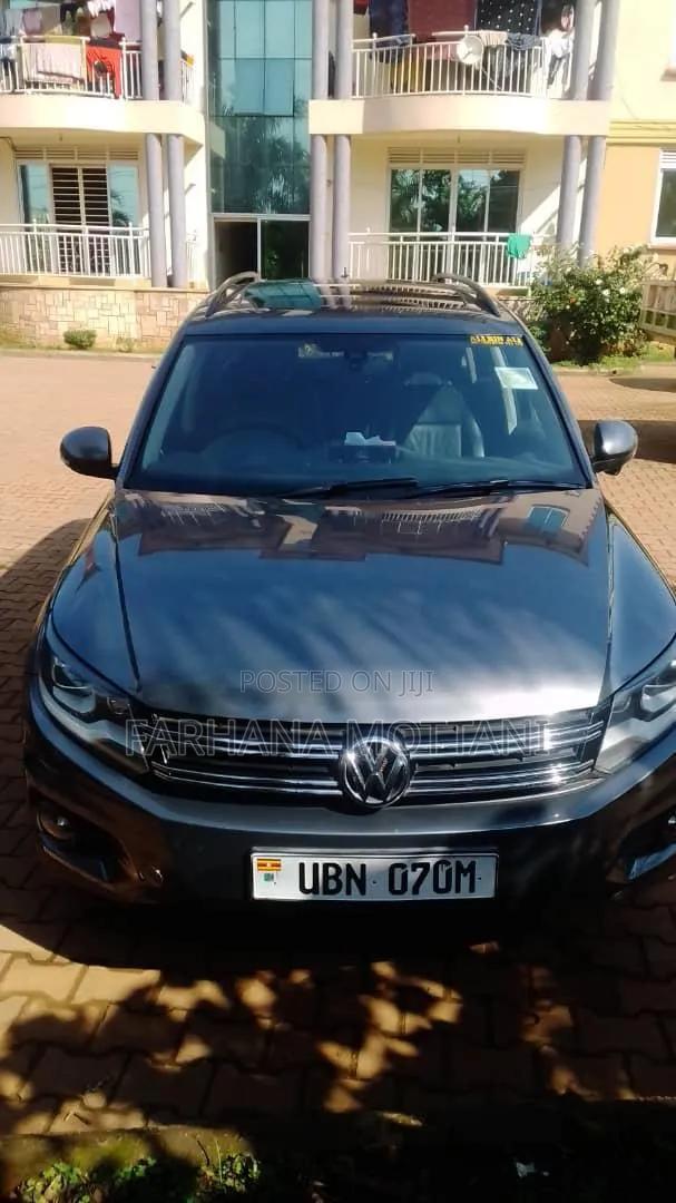 Volkswagen Tiguan 2012 Gray