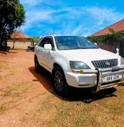 Toyota Harrier 2000 White for sale
