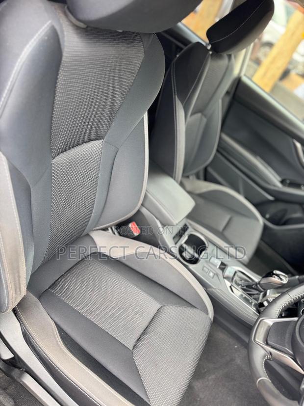 Subaru Impreza 2.0i AWD Hatchback 2017 Pearl