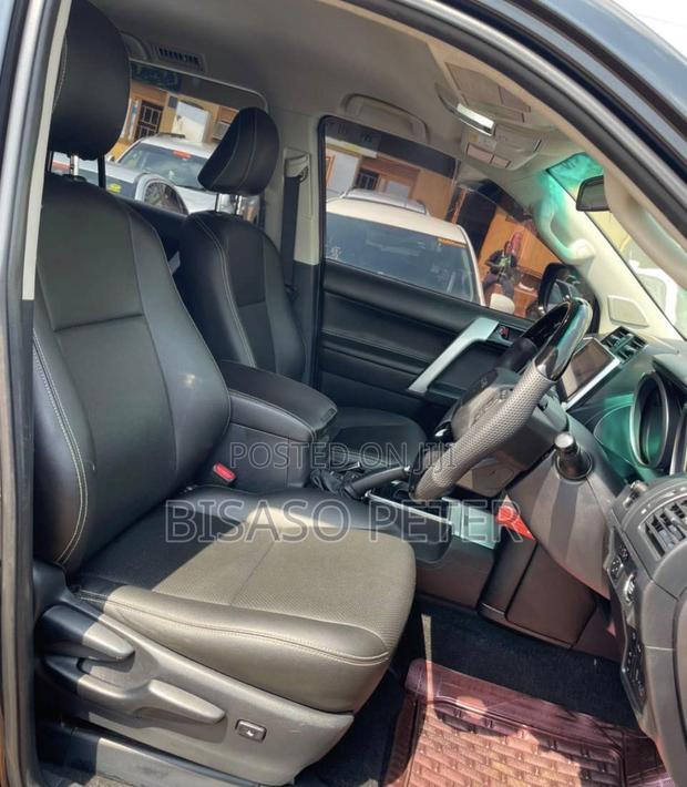 Toyota Land Cruiser Prado 2.8 D-4D 2016 Black