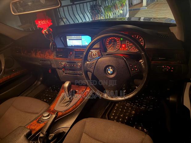 BMW 320i 2007 White