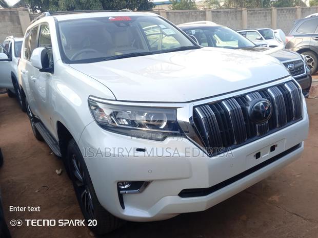 Toyota Land Cruiser Prado 2018 White