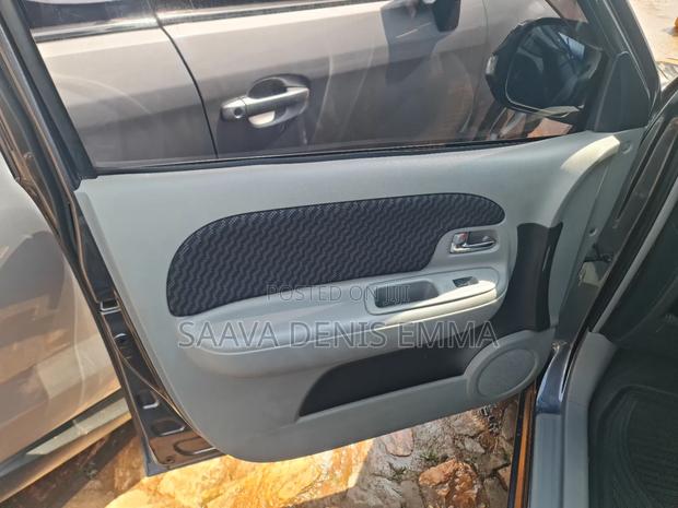 Toyota Sienta 2010 White