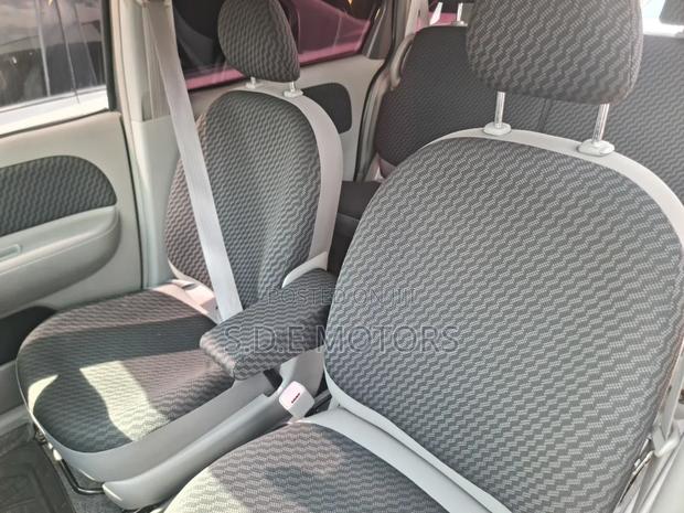 Toyota Sienta 2010 White