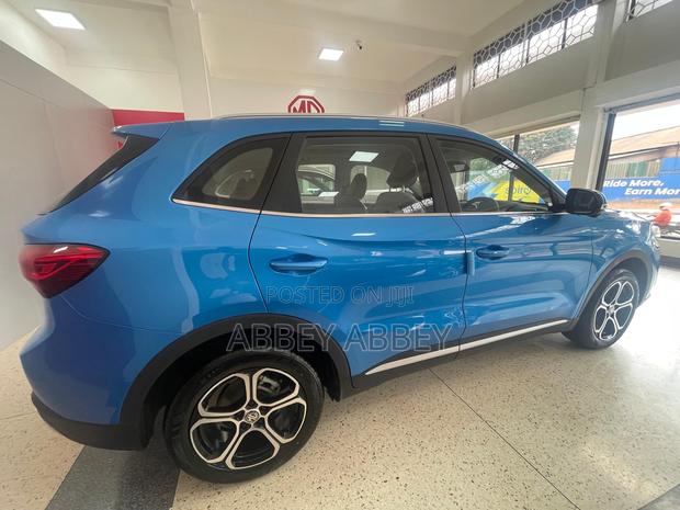 New MG ZS 2025 Blue