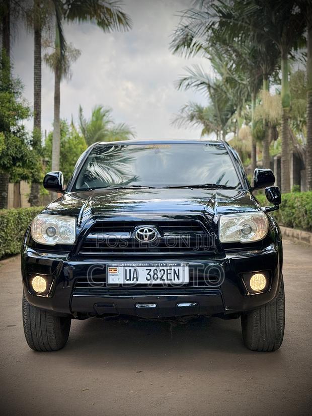 Toyota Hilux Surf 2009 Black